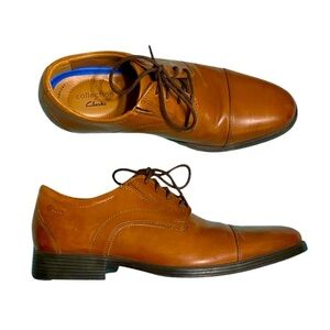 CLARKS men's Tilden rust tan leather oxford derby cap toe shoes 9